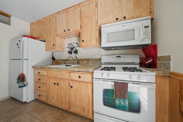2693 Country Club Dr, Arnold, CA 95223