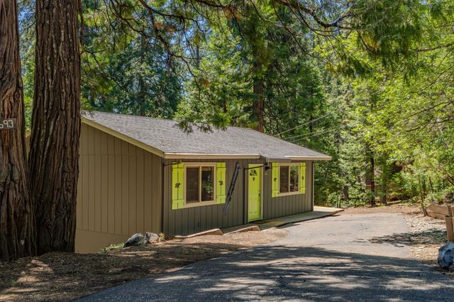 2693 Country Club Dr, Arnold, CA 95223