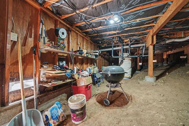 2693 Country Club Dr, Arnold, CA 95223