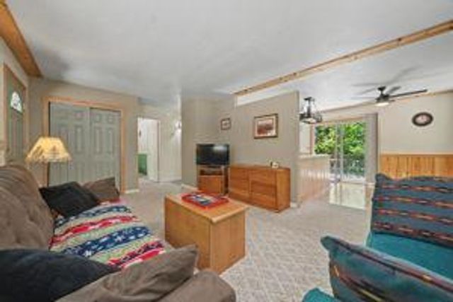 2693 Country Club Dr, Arnold, CA 95223