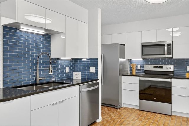 1400 E Ocean Dr 2, Corpus Christi, TX 78404