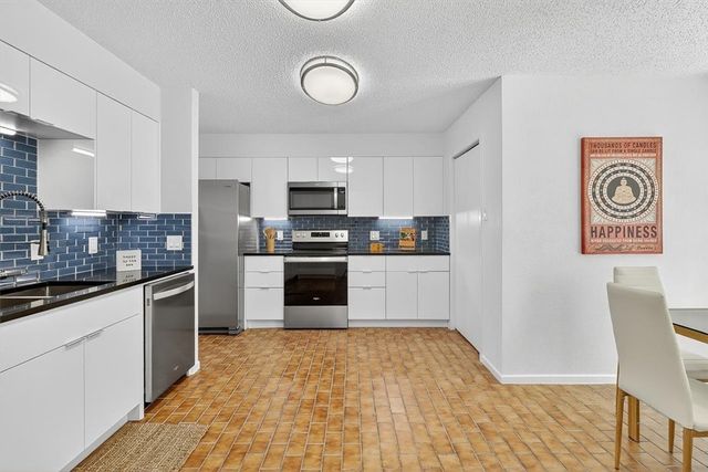 1400 E Ocean Dr 2, Corpus Christi, TX 78404