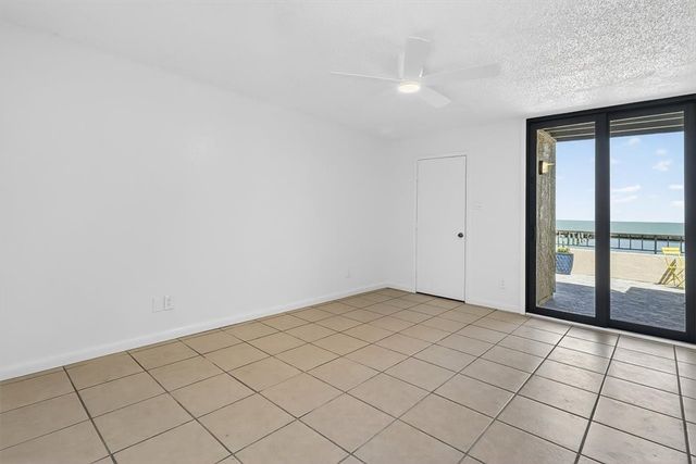 1400 E Ocean Dr 2, Corpus Christi, TX 78404