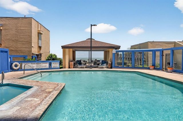 1400 E Ocean Dr 2, Corpus Christi, TX 78404