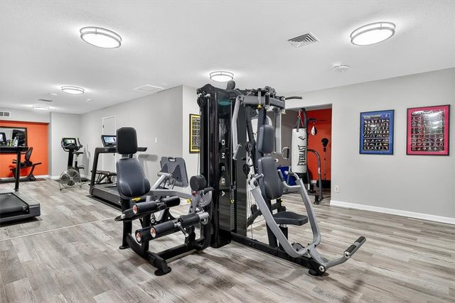 1400 E Ocean Dr 2, Corpus Christi, TX 78404