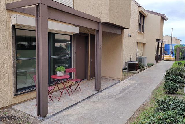 1400 E Ocean Dr 2, Corpus Christi, TX 78404