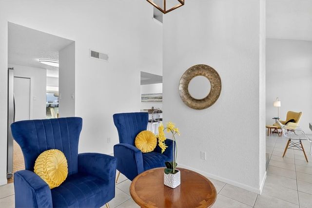 1400 E Ocean Dr 2, Corpus Christi, TX 78404