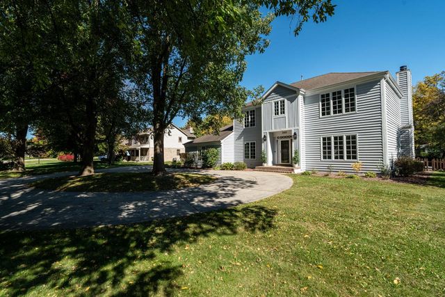 4660 N 145th STREET, Brookfield, WI 53005