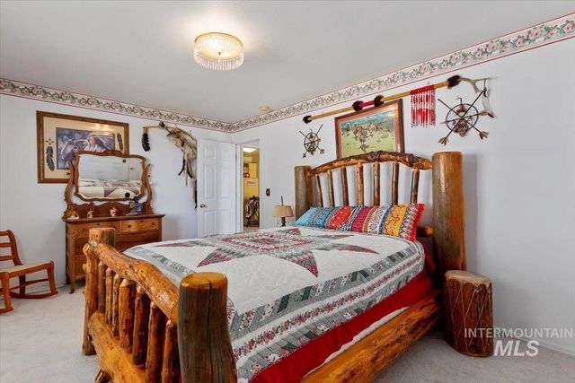 1289 E 2350 S, Bliss, ID 83314
