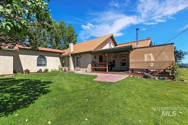 1289 E 2350 S, Bliss, ID 83314
