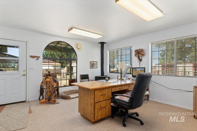 1289 E 2350 S, Bliss, ID 83314
