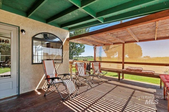 1289 E 2350 S, Bliss, ID 83314