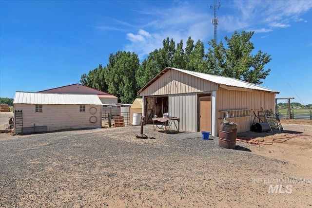 1289 E 2350 S, Bliss, ID 83314