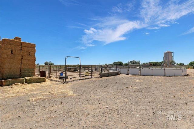 1289 E 2350 S, Bliss, ID 83314