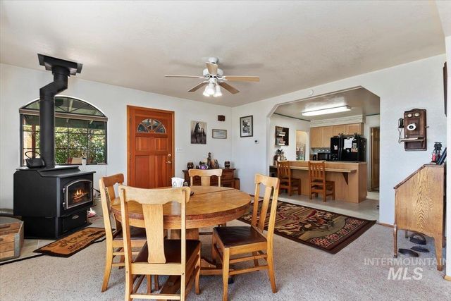 1289 E 2350 S, Bliss, ID 83314