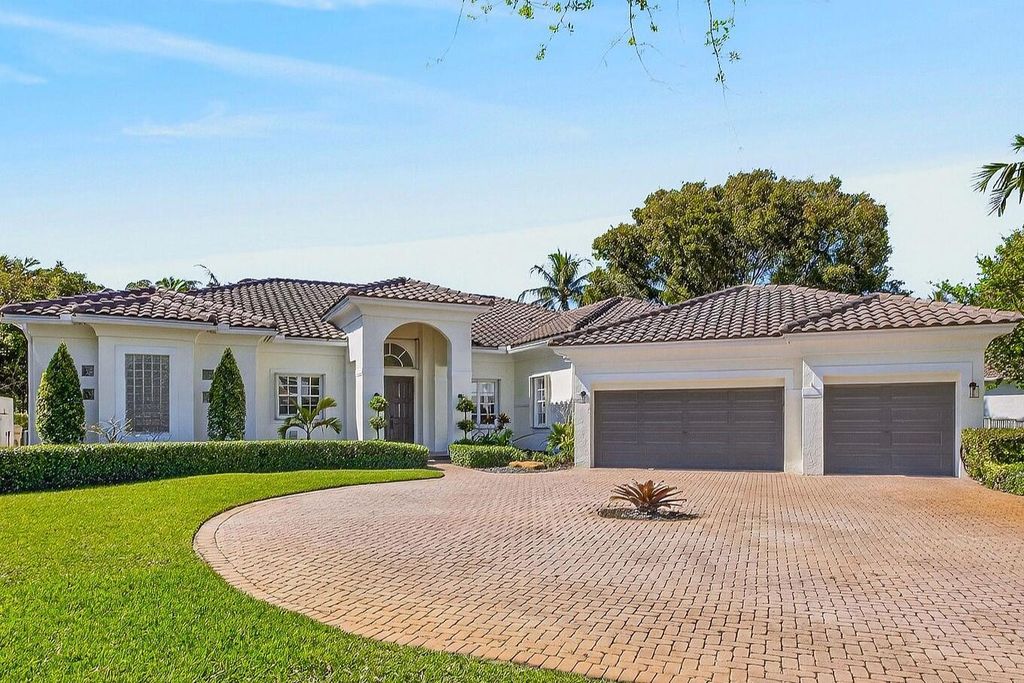 15554 SW 16th Street, Davie, FL 33326