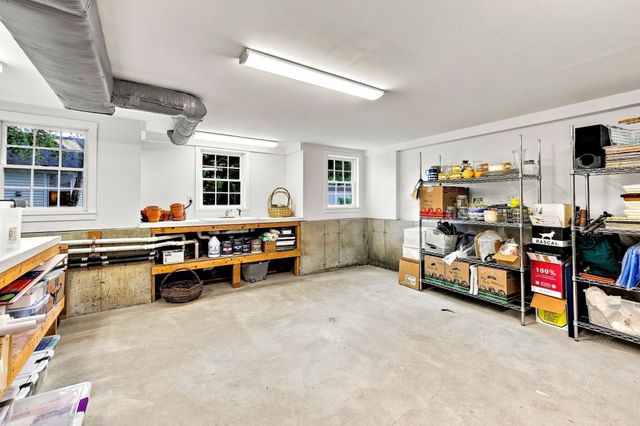 81 Central St, Andover, MA 01810