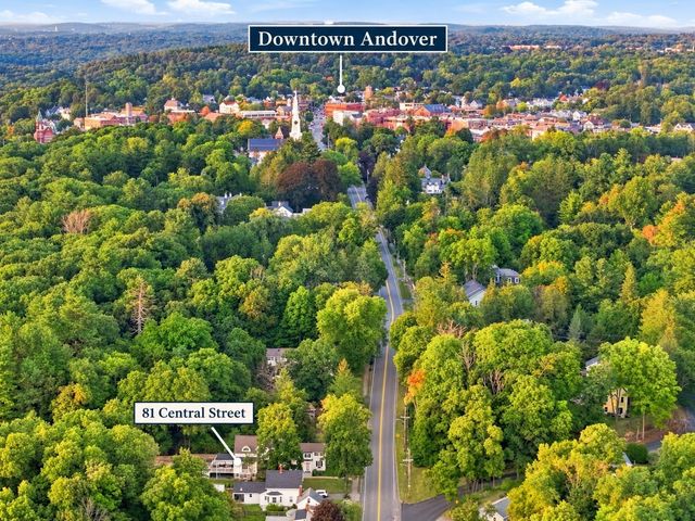 81 Central St, Andover, MA 01810