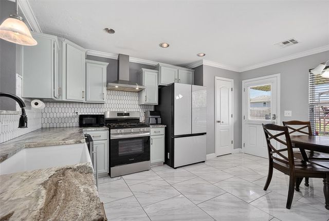 4516 Hunter Boulevard, Oklahoma City, OK 73179