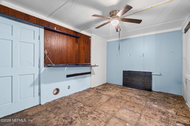 2464 SPOKANE Avenue, Atlantic Beach, FL 32233