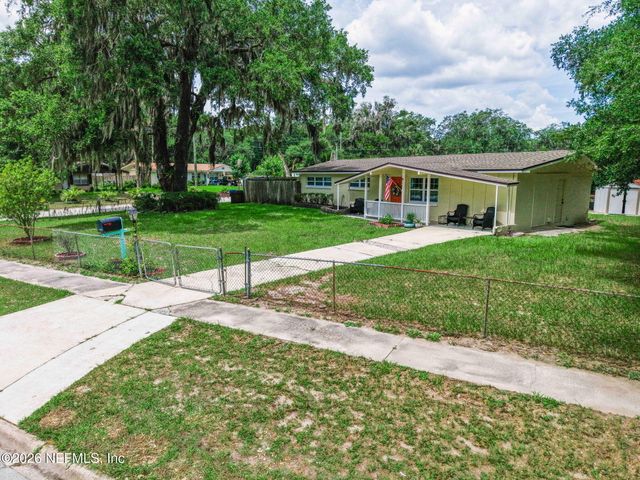 2464 SPOKANE Avenue, Atlantic Beach, FL 32233