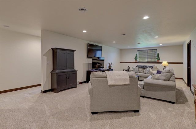 2128 CLOVER FIELD DRIVE, Suamico, WI 54313