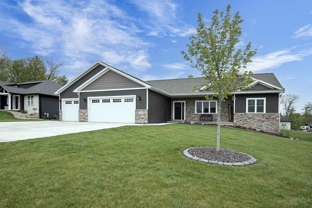 2128 CLOVER FIELD DRIVE, Suamico, WI 54313