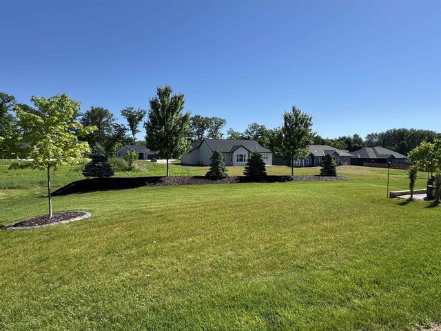2128 CLOVER FIELD DRIVE, Suamico, WI 54313