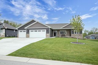 2128 CLOVER FIELD DRIVE, Suamico, WI 54313