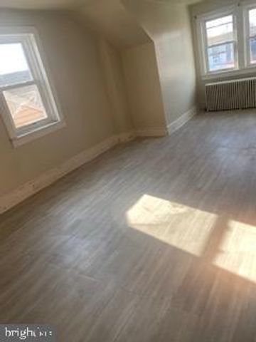 68 BARNT AVE, Trenton, NJ 08611