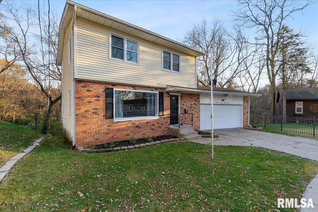 337 5TH Street Court, Silvis, IL 61282
