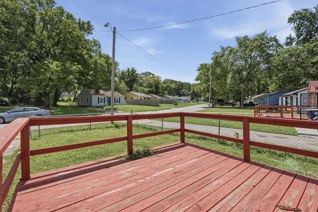 5428 College Avenue, Kansas City, MO 64130
