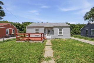 5428 College Avenue, Kansas City, MO 64130