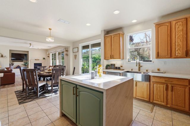 519 Borders Ct, El Dorado Hills, CA 95762