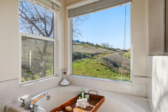 519 Borders Ct, El Dorado Hills, CA 95762