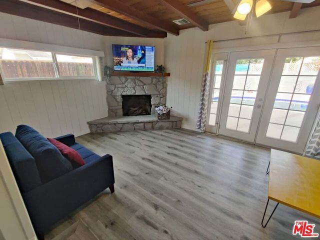 6838 Bertrand Avenue, Los Angeles, CA 91335