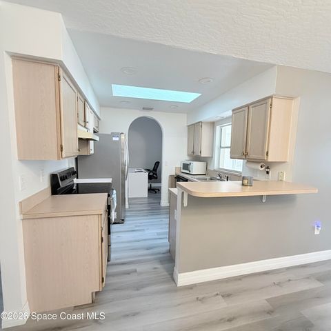 1430 Alberni Street NW, Palm Bay, FL 32907