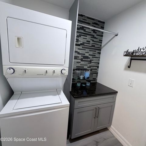 1430 Alberni Street NW, Palm Bay, FL 32907