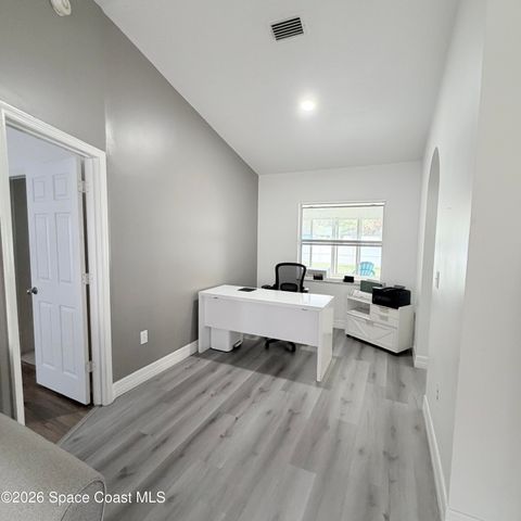 1430 Alberni Street NW, Palm Bay, FL 32907