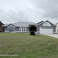 1430 Alberni Street NW, Palm Bay, FL 32907