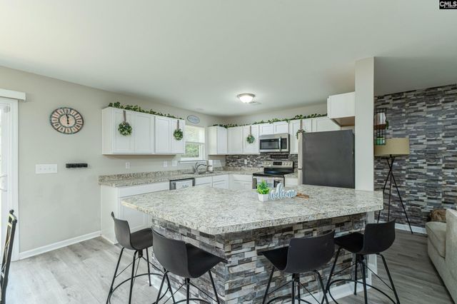 176 St Andrews Place Road NW, Columbia, SC 29210