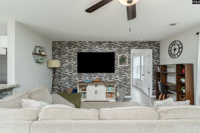 176 St Andrews Place Road NW, Columbia, SC 29210