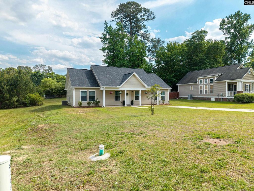 176 St Andrews Place Road NW, Columbia, SC 29210