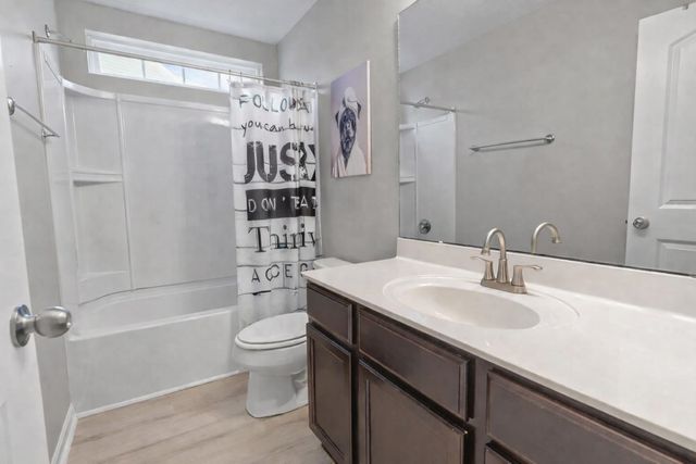 400 Stafford Dr., Myrtle Beach, SC 29579