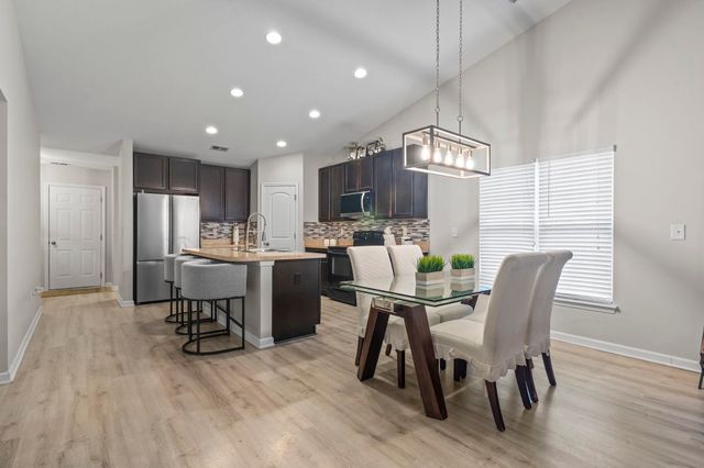 400 Stafford Dr., Myrtle Beach, SC 29579