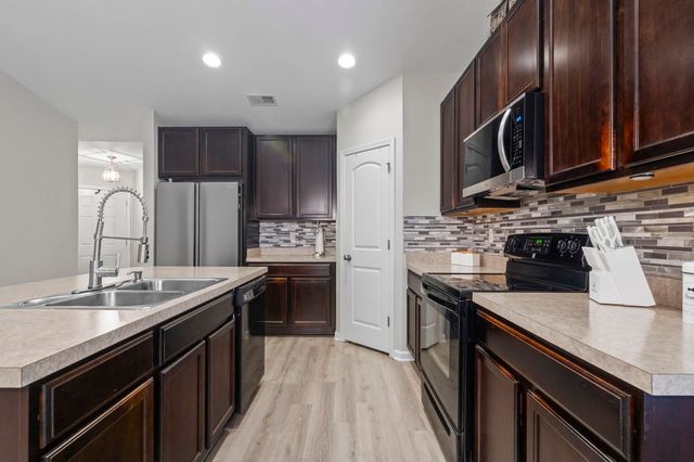 400 Stafford Dr., Myrtle Beach, SC 29579