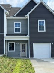 703 S Wall St, Shelbyville, TN 37160