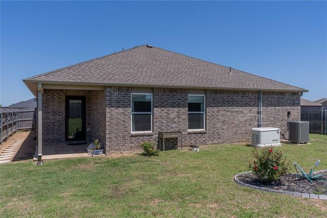 504 SE 4th Street, Newcastle, OK 73065