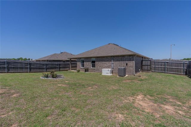 504 SE 4th Street, Newcastle, OK 73065