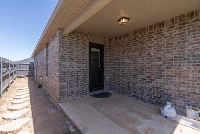 504 SE 4th Street, Newcastle, OK 73065